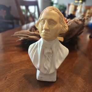 vintage Avon George Washington presidential Bottle
